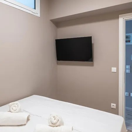 Urban Elegance By Nest Apartment