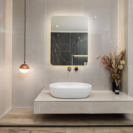 Urban Elegance By Nest سالونيك